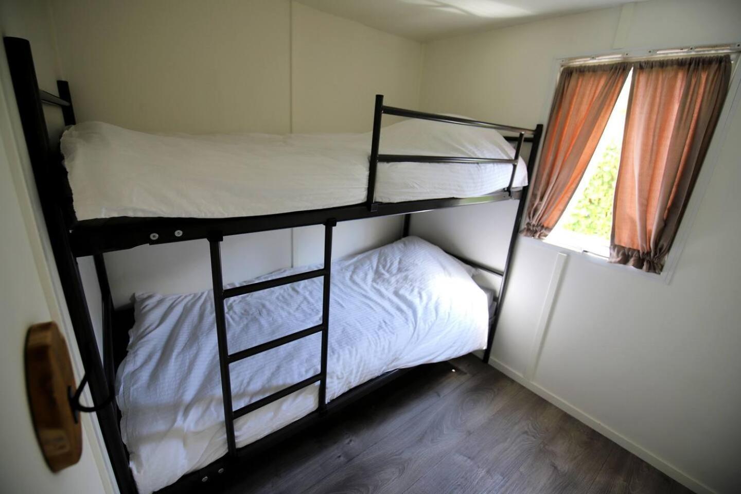 Charmante Woning Op Rustig Park Met Fietsen Epe Esterno foto